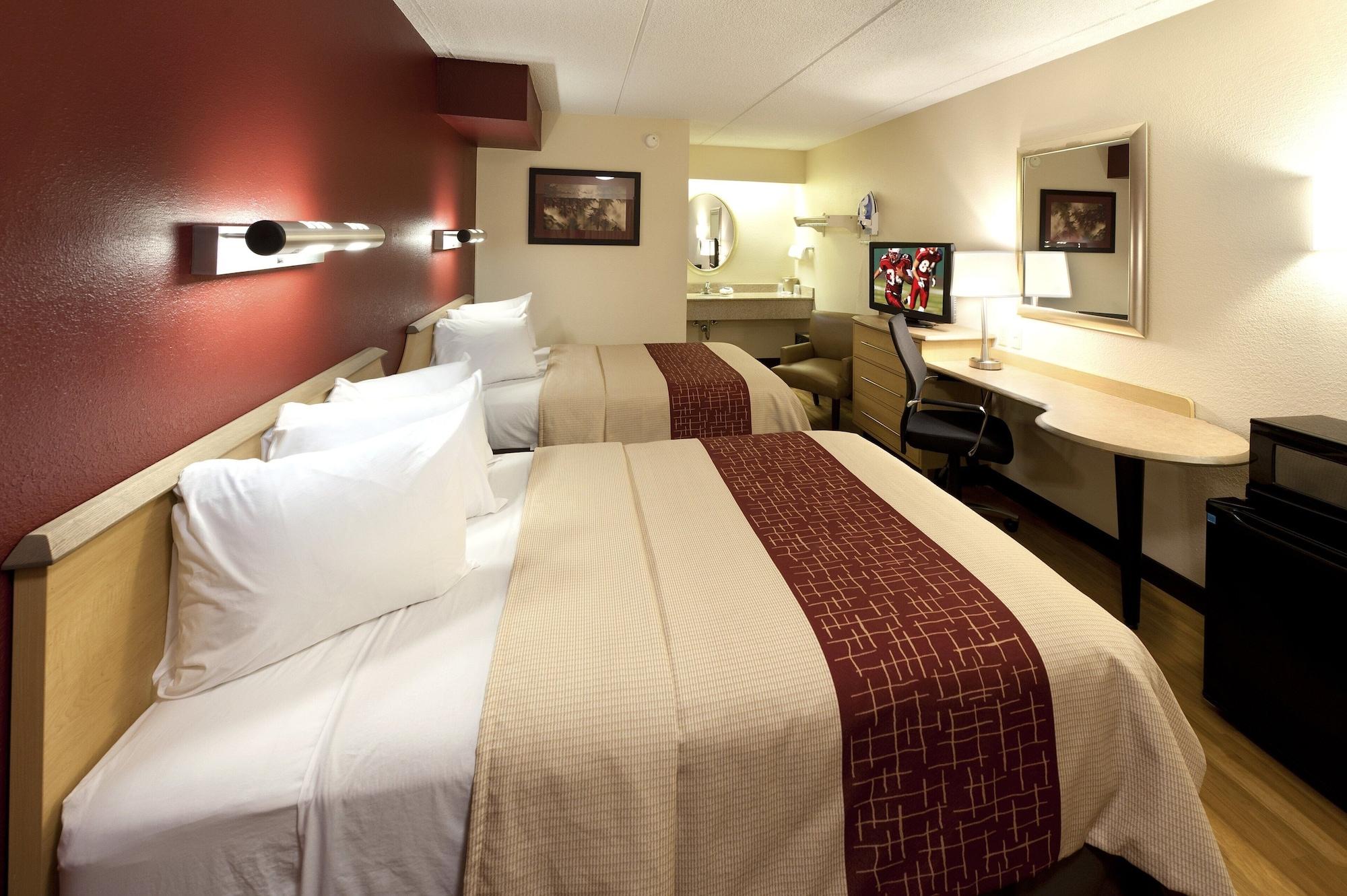 Red Roof East - Hurstbourne Motel 2*